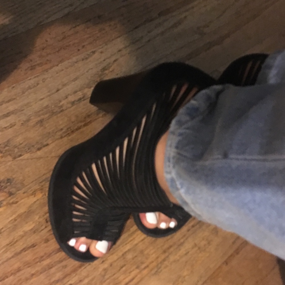 Super cute strap heel
